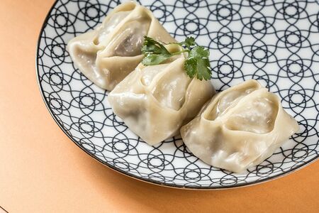 Манты с телятиной