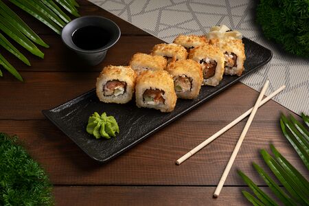 Сальмон фурай ролл