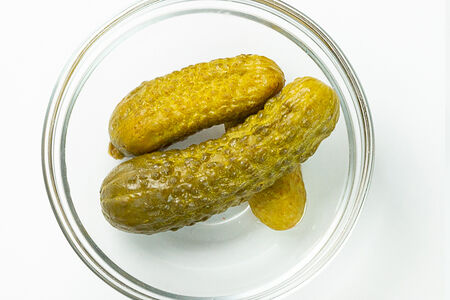 Огурцы маринованные