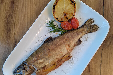 Форель на мангале