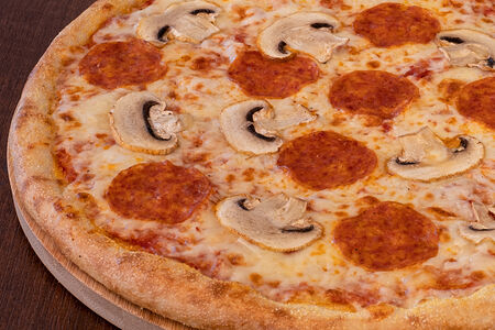 Пицца Пепперони с грибами 33 см