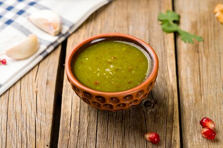 Ткемали красный