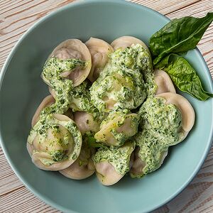 Пельмени с индейкой и шпинатом