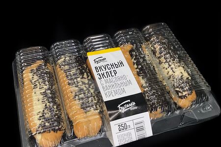 Пирожное Эклер с масляно-ванильным кремом