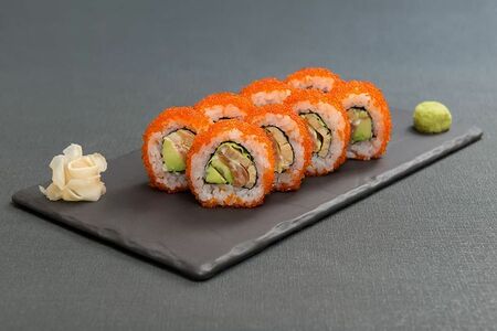 Калифорния с лососем