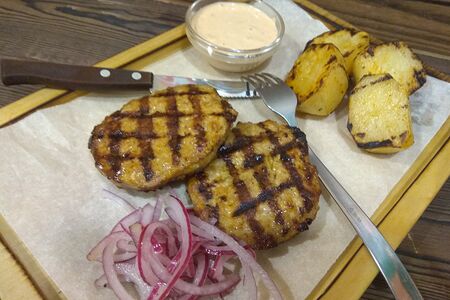 Бифштекс из куриного мяса