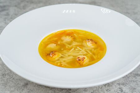 Куриная лапша с фрикадельками из курицы