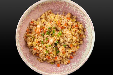Жареный рис с креветкой