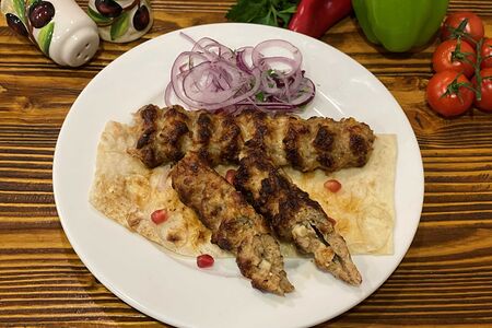 Люля-кебаб из курицы с сыром и грибами