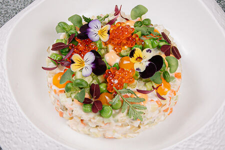 Оливье с камчатским крабом