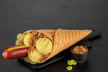 Рулле с колбаской альпийской