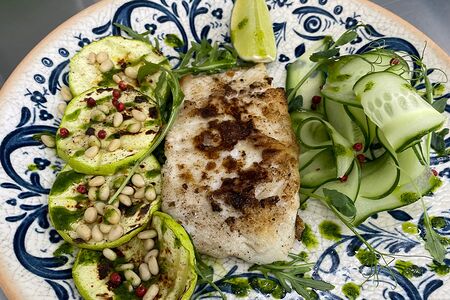 Филе палтуса с цукини