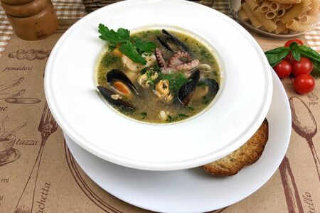 Суп из морепродуктов