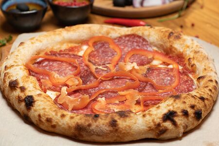 Пицца Салями милано