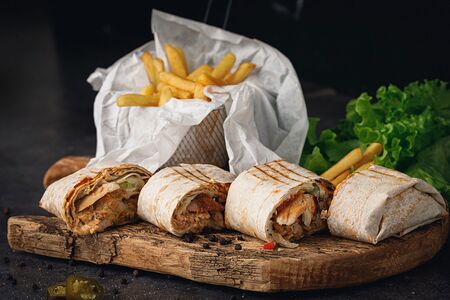 Шаурма по-арабски в классическим лаваше