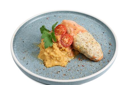 Котлеты паровые из индейки с нутовым пюре