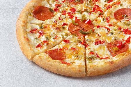 Пицца Пепперони пиканто на тонком