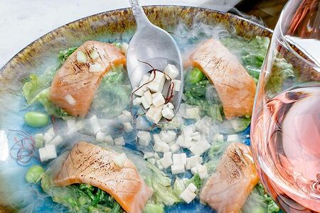 Чука с угрем, яблоком и бобами эдамаме