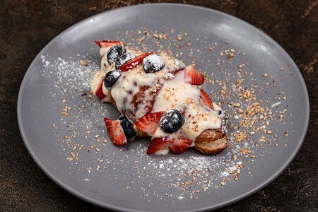 Круассан с кремом маскарпоне