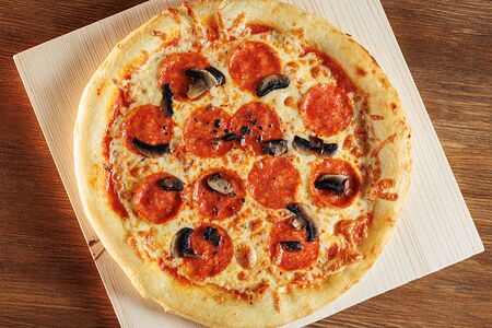 Пепперони с грибами