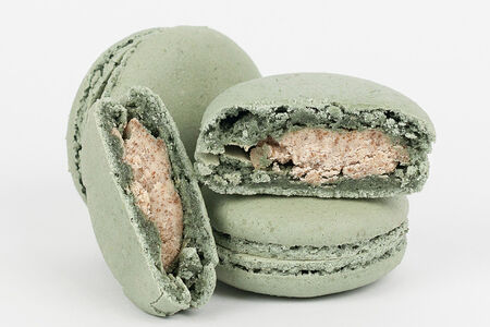 Макарон Дорблю, бородинский хлеб, мёд