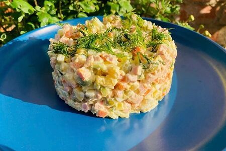 Оливье с ветчиной