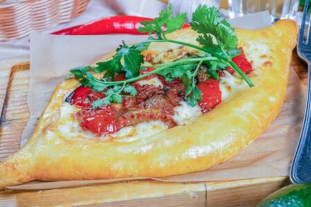 Хачапури с Аджапсандалом