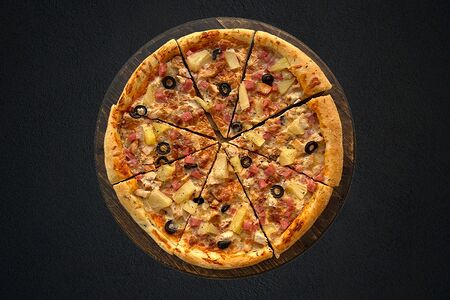 Пицца Чикен-ананас