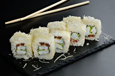 Ролл Цезарь с креветкой