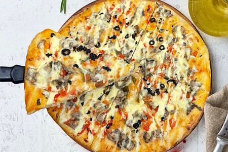 Домашняя пицца с курицей