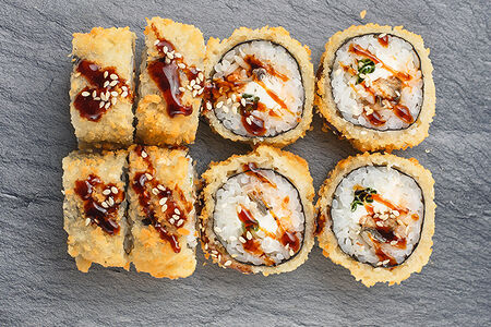 Ролл Теплый с угрем