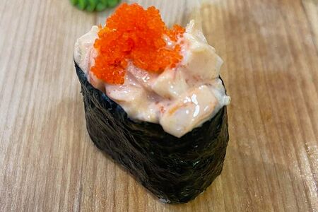Гункан с креветкой