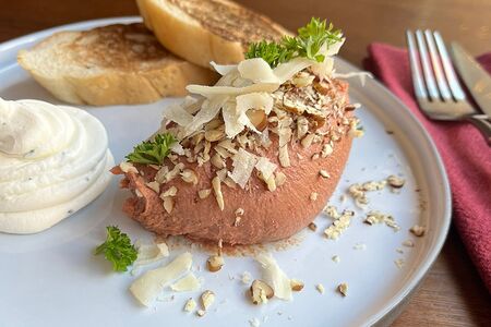 Куриный паштет на вишневом бурбоне