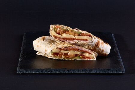 Завертон с ветчиной и пепперони