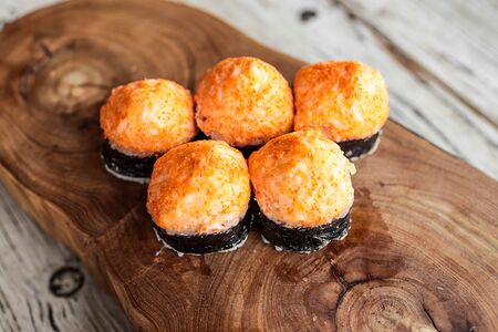 Ролл Сакана