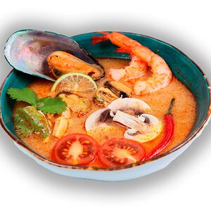 Том ям с морепродуктами