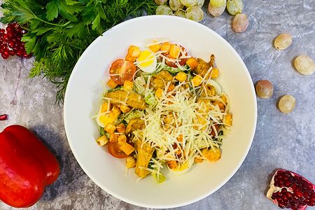 Салат Цезарь с курицей