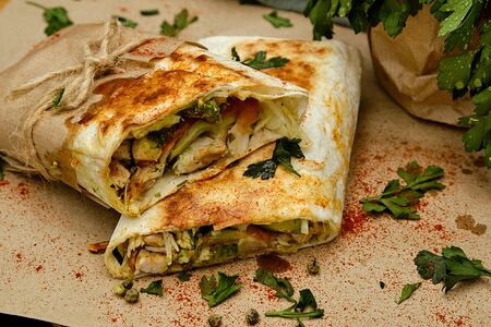 Шаурма с пепперони и свиным шашлыком