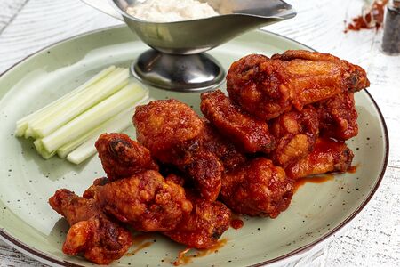 Куриные крылья Буффало