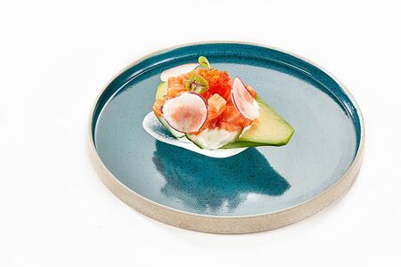 Половина авокадо