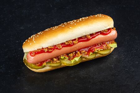 Хот-дог с сосиской