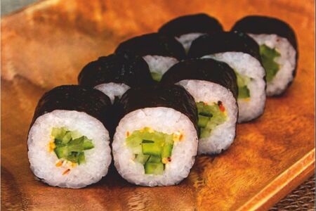 С огурцом и кунжутом