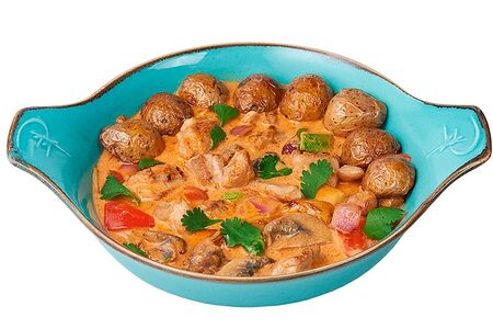 Куриное бедро с овощами в соусе том ям