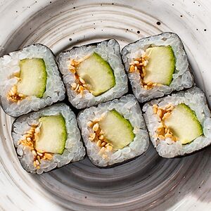 Ролл Огурец