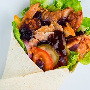 Донер барбекю в лаваше с курицей