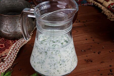 Национальный кефирный напиток айран