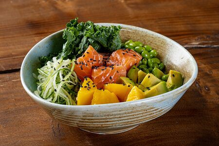 Поке с лососем