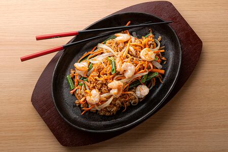 Рис на сковородке со свининой