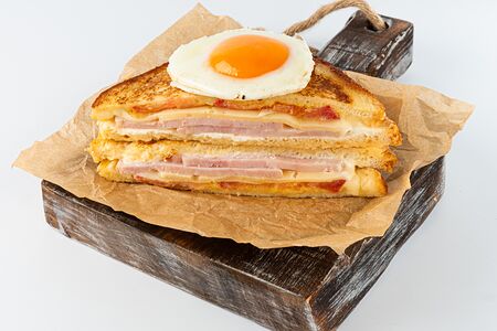 Французский (Крок Мадам)