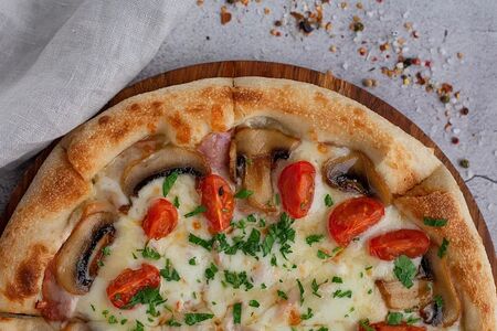 С курицей и грибами